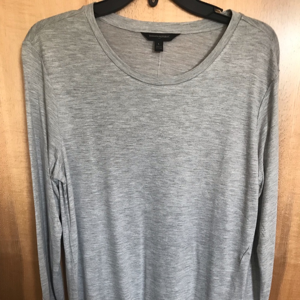 Banana Republic NWT large gray top